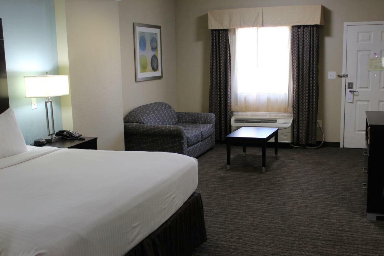 Horizon Inn & Suites Pearsall Exterior photo